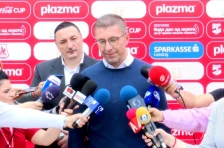 Мицкоски го покани Радев да ја посети земјава - Либертас