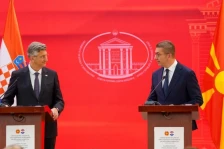 Мицкоски: Ако билатералните прашања го судат нашиот европски пат тогаш ние ќе се бориме на друг начин - Либертас