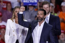 Трамп нема да присуствува на свадбата на својот син Доналд Помладиот поради државни обврски - Либертас