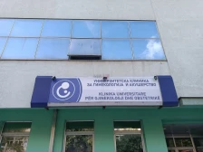 Малолетничка со породилни болки донесена на Клиниката за гинекологија, мајката е приведена - Либертас