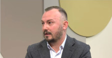 ,Секој ден очекувам да ми кажат да си одам од работното место“ – вели младиот Арсовски со напишани 46 труда на кој му ја поништија дипломата - Либертас