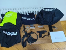 Лице од беровско приведено во Струмица, во неговото возило пронајдени дрога, оружје и муниција - Либертас