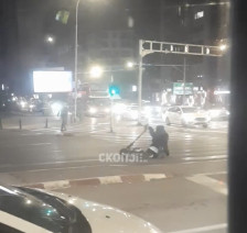 Малолетничка тешко повредена во несреќа со тротинет во Скопје - Либертас