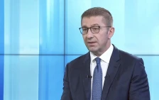Мицкоски: Го осудувам инцидентот со дипломатските возила, МВР го обезбеди сторителот - Либертас