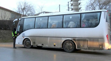 МВР тврди дека автобусот со средношколци од „Орце Николов“ имал неисправни кочници, Град Скопје го демантира - Либертас