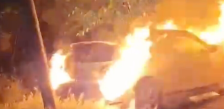 (Видео) Пак запален автомобил, овојпат во Маџари: Пироманот се движел пеш и минувал покрај камери и очевидци, дете прво го забележало пожар - Либертас