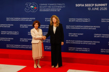 Сиљановска-Давкова од Софија повика на дебалканизација преку европеизација - Либертас