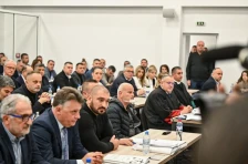 Отповикана расправата за девет полициски службеници обвинети за Кочани по барање на одбраната - Либертас