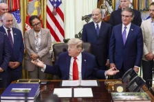 Трамп најавува скорешен договор, Техеран сè уште нема донесено одлука - Либертас