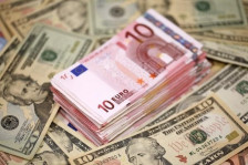 Еврото ослабе, доларот достигна највисоко ниво во последните недели - Либертас