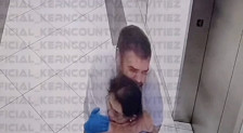 (Видео) Драма во банка во Калифорнија: Напаѓач држи заложници, преговорите траат со часови - Либертас