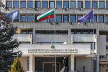 Бугарско МНР: Палењето на возилата е последица на агресивниот политички говор и поттикнувањето омраза - Либертас