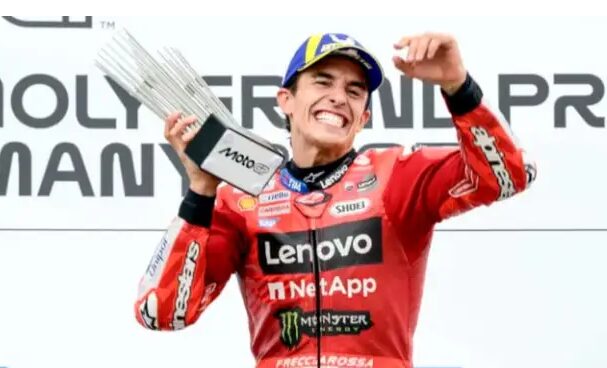 Успешно опериран Марк Маркез