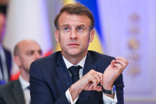 Русите: Французите планираат да испратат војници во Украина