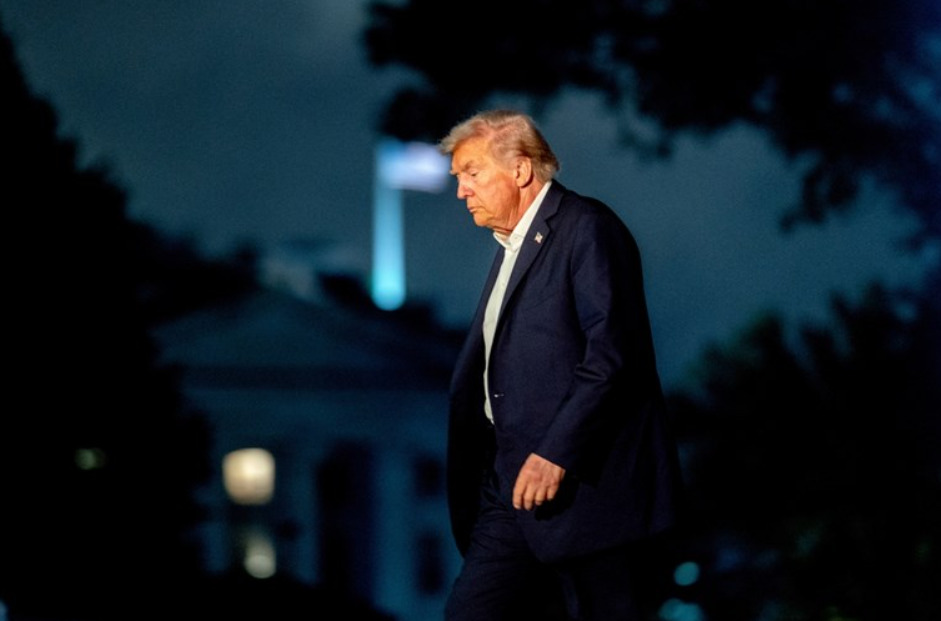 (Видео) Трамп: Америка е во трговска војна со Кина