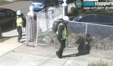 (Фото) Филмски грабеж во Њујорк: се маскирале како работници и украле 3 милиони долари