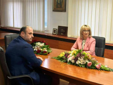 Арсовска со повик до Ѓорѓиевски: Ако сакаш како маж да соочиш аргументи, ајде на дебата на ваш медиум по избор