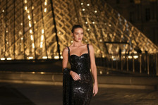 (Фото) Толку моќно и толку модерно: модно парче што ќе биде хит оваа сезона