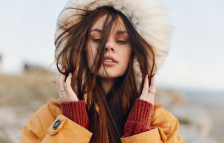 Подгответе ја косата за зима: 7 клучни третмани што не треба да ги прескокнувате