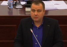 Пренџов: Буџетската расправа треба да е дискусија за бројки и проекти, а не обид за подгревање меѓуетнички тензии