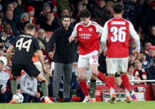 (Видео) Кошмарна ноќ на Ноер во Лондон – Арсенал го победи Баерн