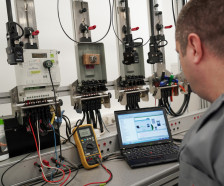 „Контролата на броилата предуслов за доверба во енергетскиот систем“ - Божиновска во посета на лабораторијата на „Електродистрибуција“