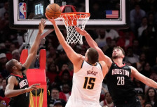 (Видео) Дабл-дабл на Јокиќ и триумф на Денвер во Хјустон