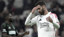 Среде сезона Рафа Силва реши да се пензионира