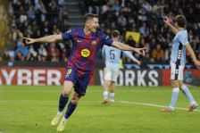 (Видео) Левендовски со хет-трик ја реши Селта