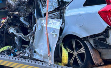 „Мерцедес“ со германски таблички се преврте на патот Кичево - Гостивар: повредени три лица, меѓу нив и малолетничка