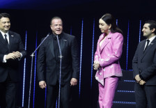 Шефот и ко-сопственикот на организацијата „Мис Универзум“ под истрага: обвинети за трговија со дрога и оружје и измама