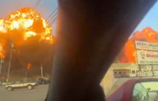 (Видео) Најмалку седум лица загинаа откако се урна товарен авион во САД