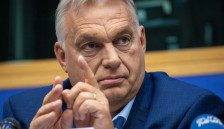 Орбан за Украина: Му помагаат на алкохоличар давајќи му повеќе вотка