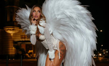 (Фото) Бесквица како ангелот на Викторија