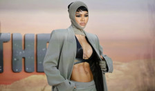 (Видео) Пејачката Тејана Тејлор шокираше во провокативна и минималистичка креација