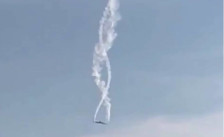 (Видео) Се урна турски воен авион во близина на границата меѓу Азербејџан и Грузија