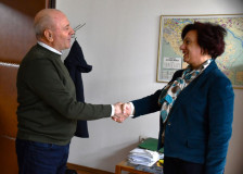 Жителите на Општина Кисела Вода добиваат 30 контејнери за текстилен отпад