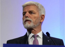 Претседателот на Чешка: Русија не е заинтересирана за мирен соживот, но мора да разговараме