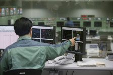 Јапонија одобри делумно рестартирање на најголемата нуклеарна централа во светот