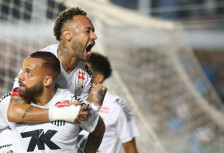 (Видео) Нејмар ги игнорираше лекарските совети и му донесе на Сантос важна победа