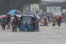 (Видео) Катастрофални поплави во Шри Ланка: бројот на жртви се искачи на 69