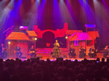 (Видео) Андријана Јаневска: Публиката во „Лисински“ во Загреб заедно со мене ги пееше „Зајди, зајди“ и „Јовано, Јованке“