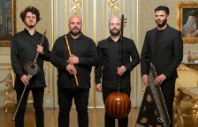 Једен Ансамбл од Турција во недела во КИЦ