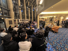 „Ничија земја“ на МНТ ја освои Будимпешта: предизвика емотивна дискусија меѓу актерите и публиката во унгарскиот театар