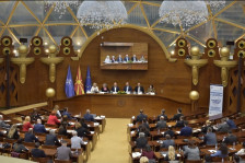 „Интеграцијата во ЕУ не е луксуз, туку неопходност“ - во Собранието дебата за евроинтеграциите