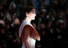 (Фото) Прогласена е најубавата жена на светот