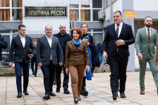 „Заштитата на Преспанското Езеро треба да биде највисок приоритет“: Сиљановска-Давкова во посета на Ресен