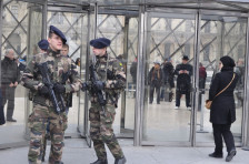 Во притвор се сите осомничени за грабежот во Лувр во Париз вреден 88 милиони евра