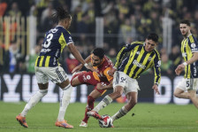 (Видео) Дуран во 95-та минута спречи пораз на Фенербахче од Галатасарај