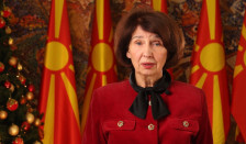 Сиљановска-Давкова: Трагедијата во Кочани како сенка ќе нè следи цел живот, да не ги заборавиме нивните најблиски, повредените, а најмногу, правдата